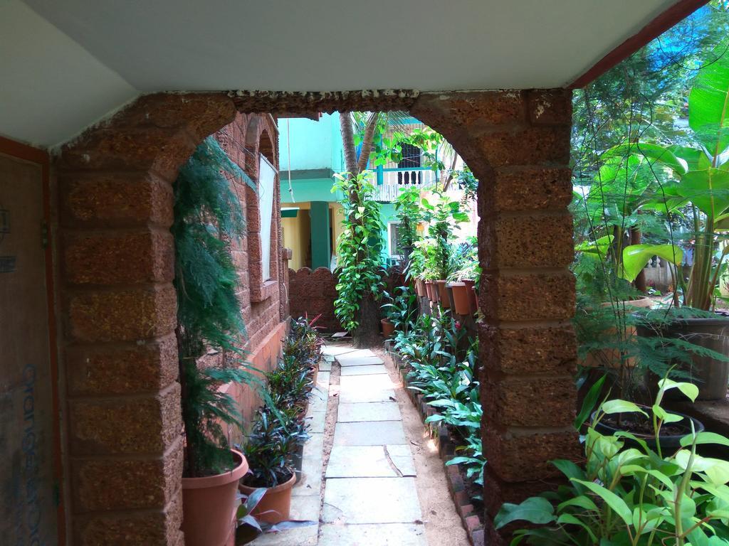 קלנגוטה Bribon Guest House מראה חיצוני תמונה