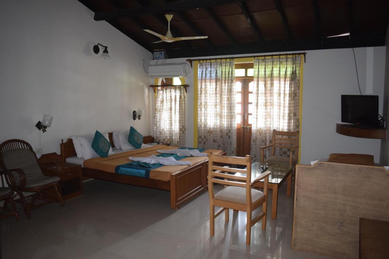 קלנגוטה Bribon Guest House מראה חיצוני תמונה